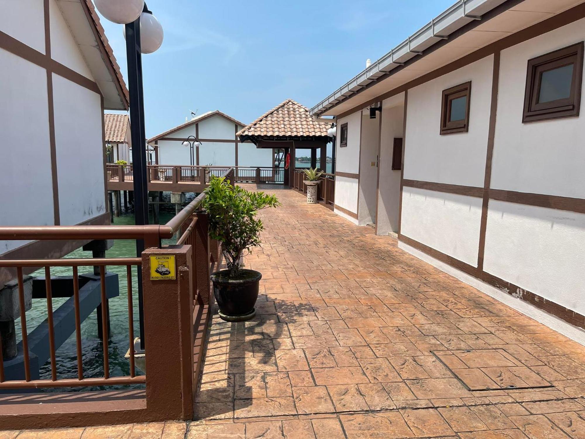 Water Chalet Port Dickson- Private Εξωτερικό φωτογραφία
